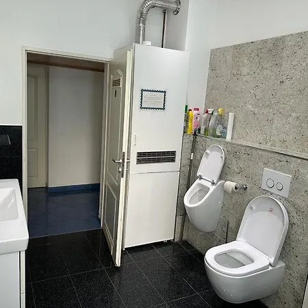 Relax Center Guest house Frankfurt am Main