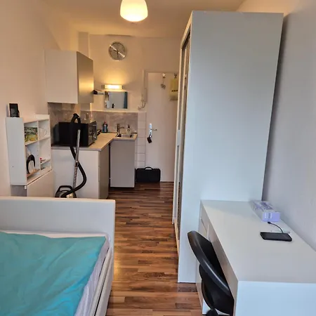 Relax Center Guest house